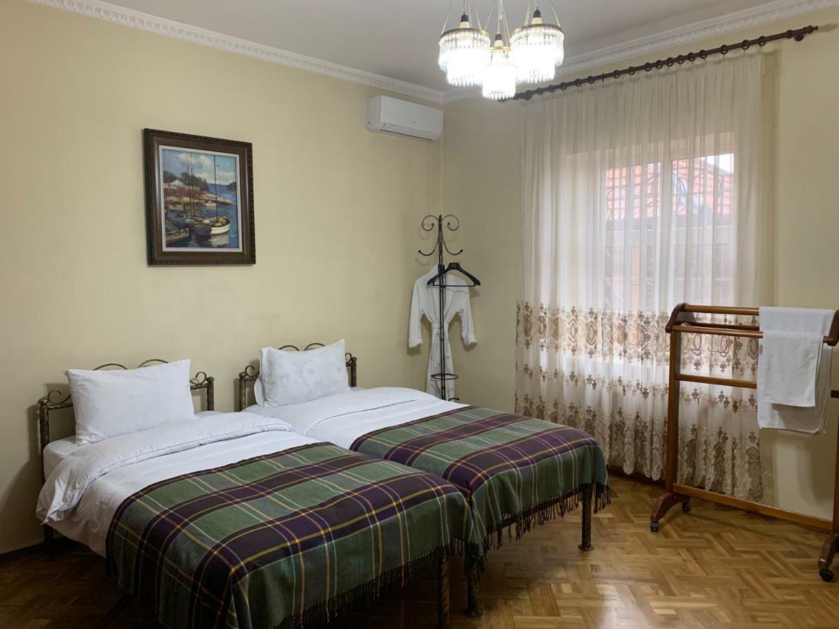 Astoria Garden Hotel Bishkek Exterior photo